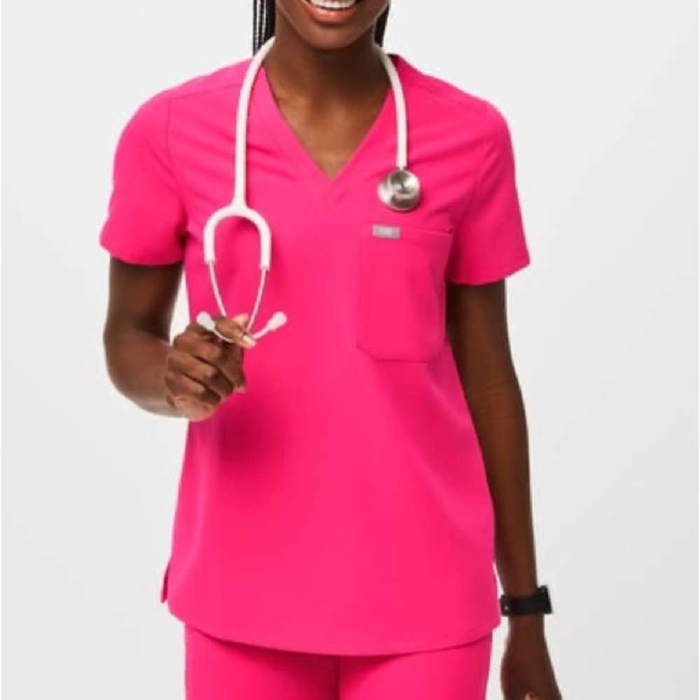 Figs| Shocking Pink | Women’s Catarina Small Scrub Top